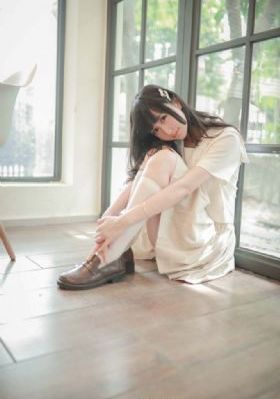 欧美滑板潮男街拍壁纸_超清日本电影免费